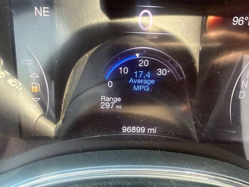 Used 2018 Jeep Grand Cherokee Altitude RWD image 21