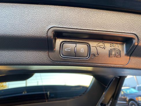 Used 2023 Ford Explorer ST-Line w/ Class IV Trailer Tow Package image 13