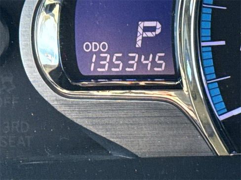 Used 2012 Toyota Sienna image 29