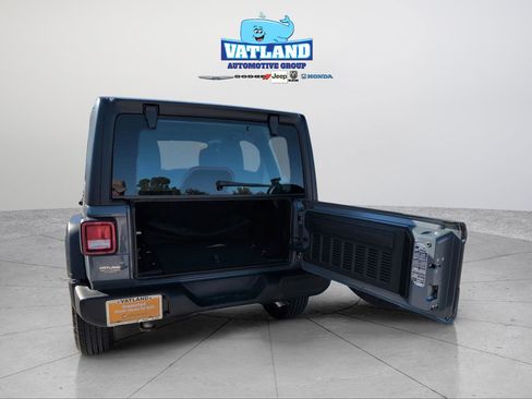 Certified 2025 Jeep Wrangler Sport image 35