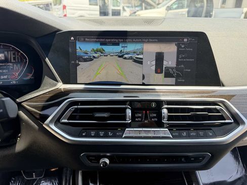 Used 2019 BMW X5 xDrive40i w/ M Sport Package AWD/4WD image 14