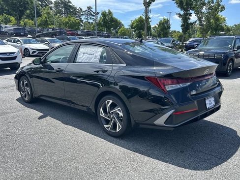 New 2026 Hyundai Elantra Limited FWD image 5