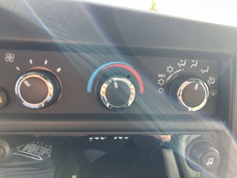 New 2025 Chevrolet Express 2500 w/ Driver Convenience Package image 29