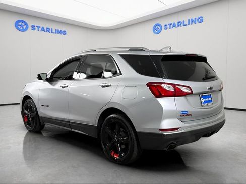 Used 2020 Chevrolet Equinox Premier w/ Premier Redline Edition FWD image 5