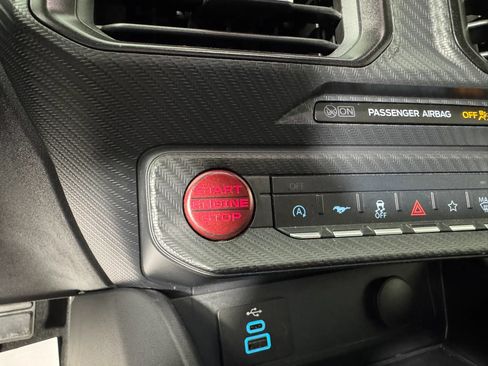 Used 2025 Ford Mustang GT RWD image 16
