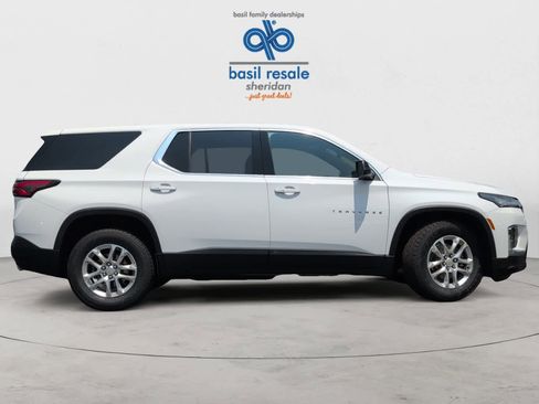Used 2023 Chevrolet Traverse LS image 12