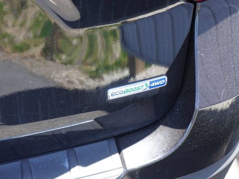 Used 2020 Ford Explorer Limited w/ Class III Trailer Tow Package AWD/4WD image 8