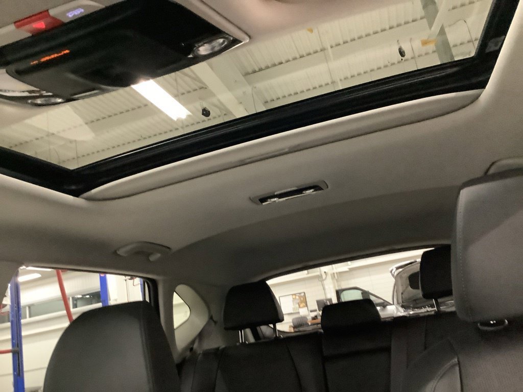 Certified 2026 Kia Seltos SX w/ SX Sunroof Package AWD/4WD image 14