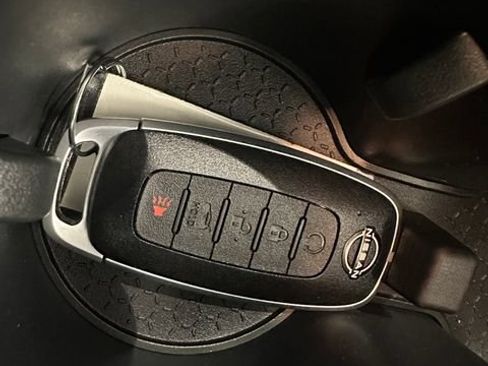 Used 2023 Nissan Rogue SL w/ SL Premium Package AWD/4WD image 18