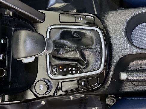 Used 2025 Kia Seltos S FWD image 20