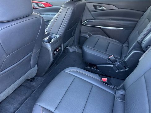 Used 2025 Chevrolet Traverse Z71 image 15