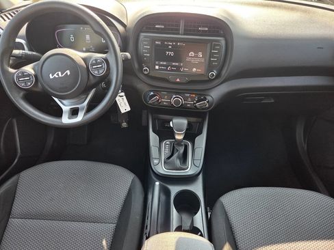 Used 2023 Kia Soul LX w/ Option Group 015 FWD image 15