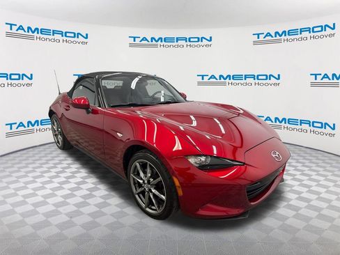 Used 2021 MAZDA MX-5 Miata Grand Touring RWD image 7