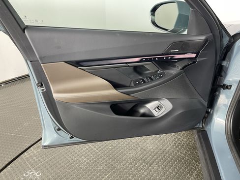 Certified 2025 BMW 540i xDrive image 10