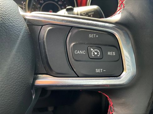 Used 2021 Jeep Wrangler Unlimited Rubicon w/ Dual Top Group AWD/4WD image 12