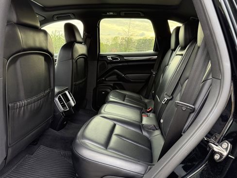 Used 2014 Porsche Cayenne Diesel image 39