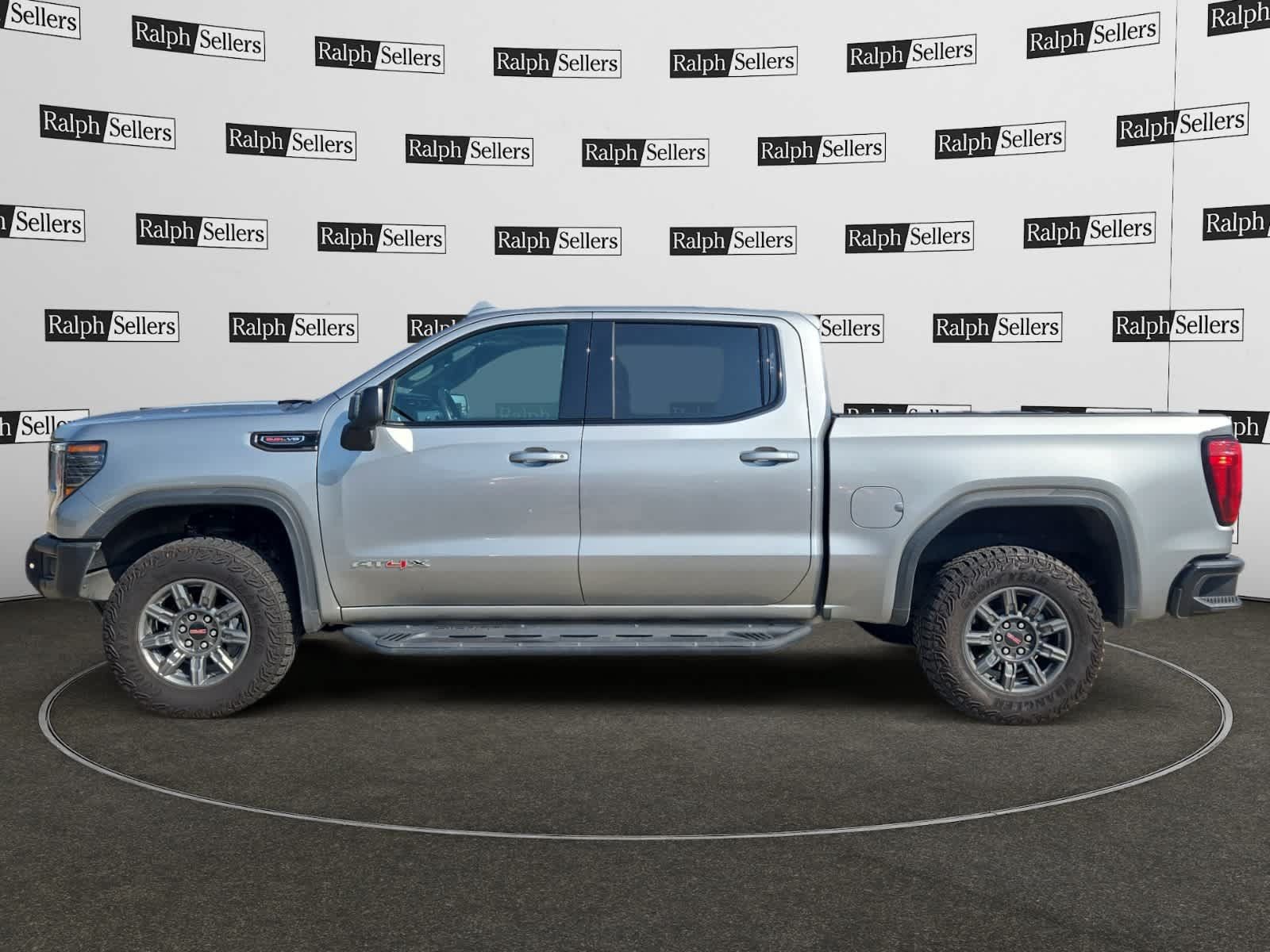 Used 2024 GMC Sierra 1500 AT4X AWD/4WD image 3