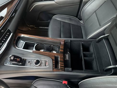 Used 2024 Cadillac Escalade ESV Premium Luxury w/ Performance Package image 24