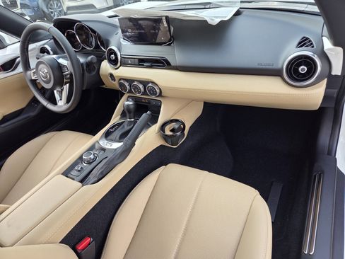 New 2026 MAZDA MX-5 Miata RF Grand Touring image 17
