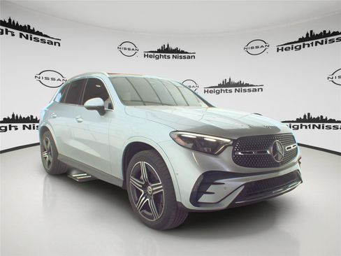 Used 2023 Mercedes-Benz GLC 300 4MATIC w/ Pinnacle Trim Package image 7