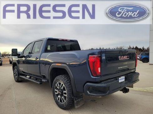 Used 2021 GMC Sierra 2500 AT4 image 5