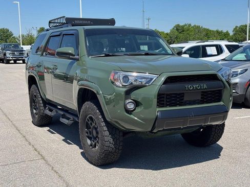 Used 2021 Toyota 4Runner Trail Special Edition AWD/4WD image 2