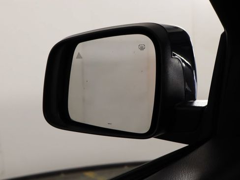 Used 2022 Dodge Durango SXT AWD/4WD image 41