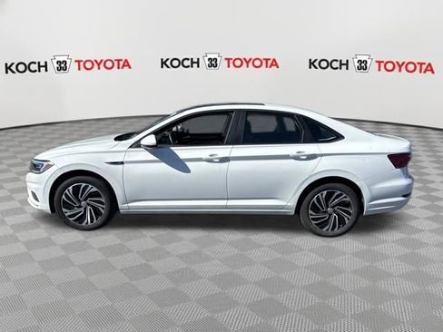 Used 2020 Volkswagen Jetta SEL image 4