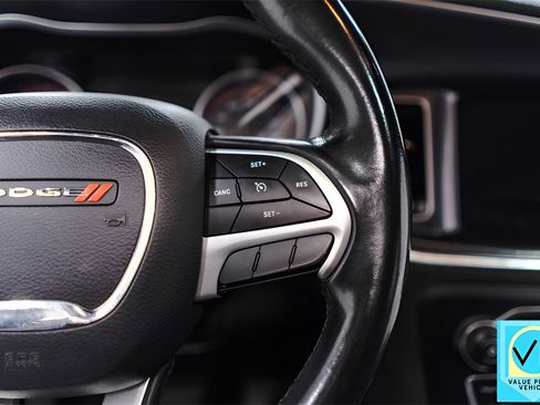 Used 2018 Dodge Charger SXT Plus w/ Driver Convenience Group image 12