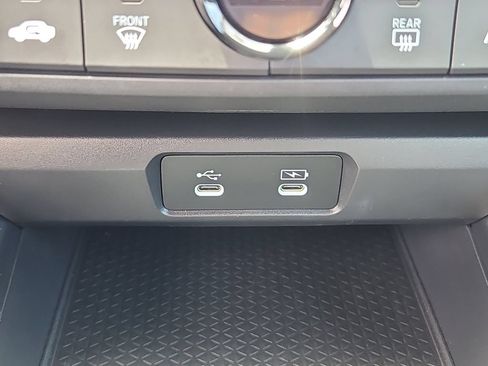 Certified 2025 Honda Accord LX image 16