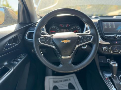 Used 2018 Chevrolet Equinox LT image 27