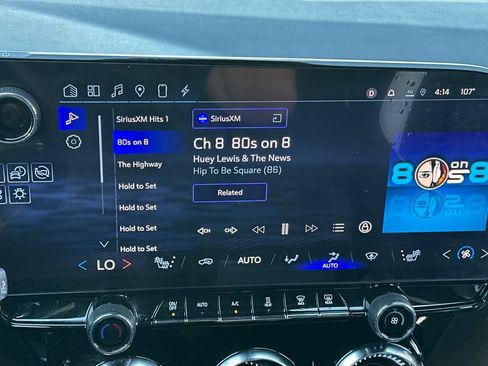 Used 2024 Chevrolet Blazer EV LT AWD/4WD image 18