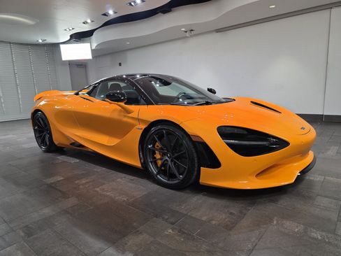 New 2027 McLaren 750S Spider RWD image 21