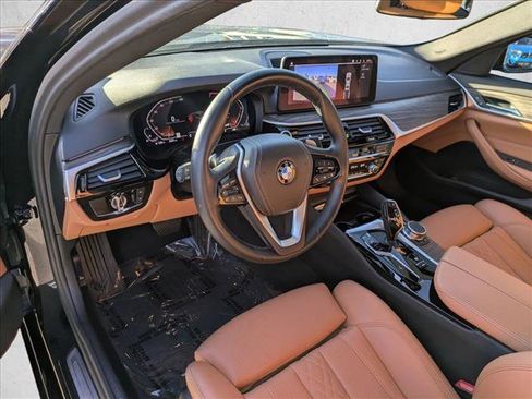 Used 2023 BMW 530i w/ Convenience Package image 10