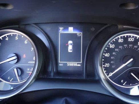 Used 2024 Toyota Camry SE image 20