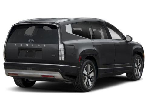 New 2026 Hyundai Ioniq 9 SE image 5