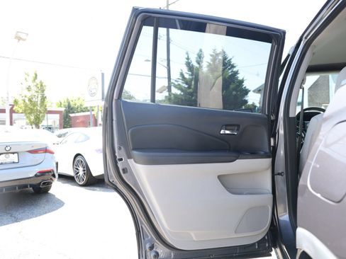 Used 2019 Honda Pilot LX image 27