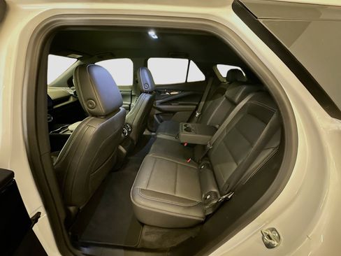 Used 2024 Chevrolet Blazer EV LT image 29