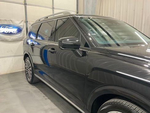 Used 2026 Hyundai Palisade Calligraphy FWD image 4