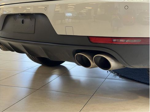 Used 2021 Porsche Macan S image 36