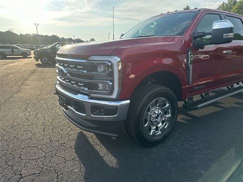 New 2026 Ford F250 Lariat w/ Lariat Premium Package image 10