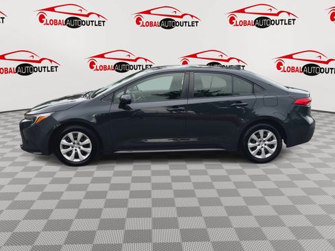 Used 2023 Toyota Corolla LE FWD image 5