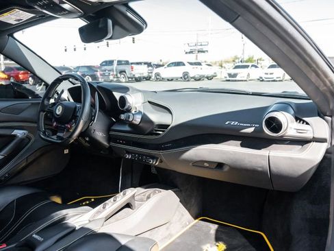 Used 2020 Ferrari F8 Tributo image 39