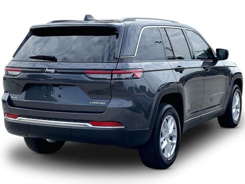 Used 2024 Jeep Grand Cherokee Laredo X AWD/4WD image 12