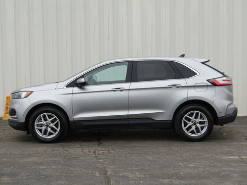 Used 2024 Ford Edge SEL image 11