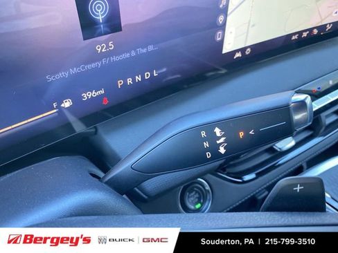 New 2026 Buick Enclave Preferred w/ Power Package FWD image 18
