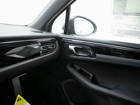 New 2026 Porsche Macan S AWD/4WD image 31