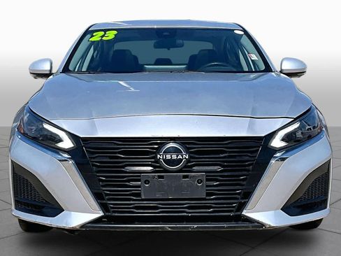 Used 2023 Nissan Altima 2.5 SL FWD image 2