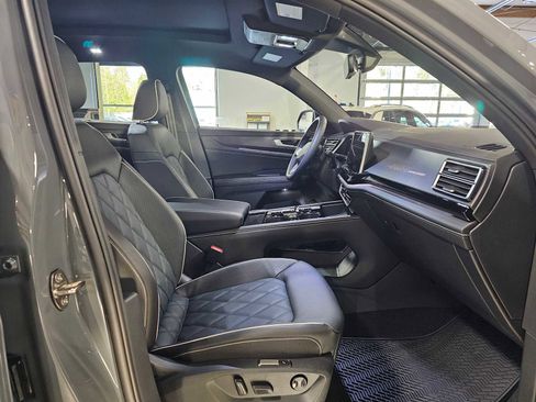 New 2026 Volkswagen Atlas Cross Sport SEL Premium R-Line image 10