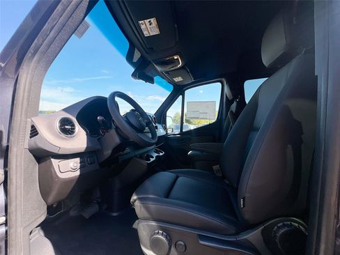 New 2025 Mercedes-Benz Sprinter 2500 image 19